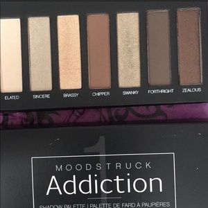 Younique eye pallet one